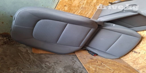 Продаю переднее водительское, и пассажирское сиденье от авто "Kia