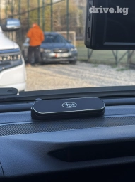 Субарунун логосу менен номер койгуч Subaru / Субару Колхоз