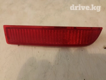 Продаю "Котофот" (отражатель света на заднем бампере ) для TOVOTA