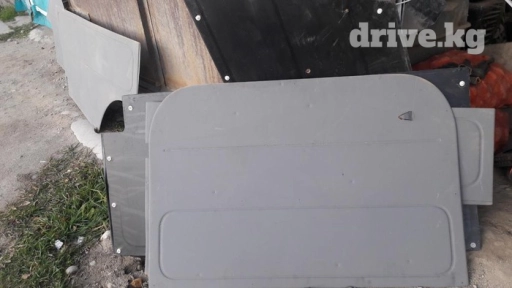 Продаю заводские БОКОВЫЕ ОБШИВКИ на Мерседес Спринтер РЕКС ФОЛЬКСВАГЕН