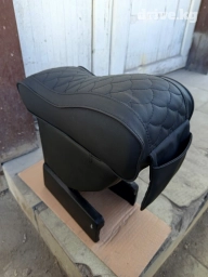 Подлокотник Toyota, цвет - Черный, Новый