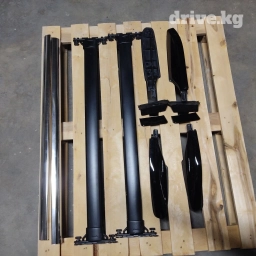 На GX 470 продаю полный комплект рейлингов со всеми,заглушками