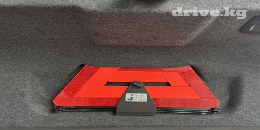 Аварийный знак ✅ заводской оргинал
Ауди А6 Гарбатый