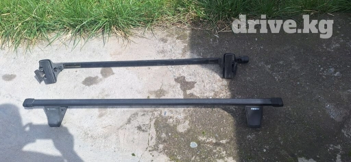 Поперечные дуги На штатные места Thule, Б/у, Бесплатная доставка