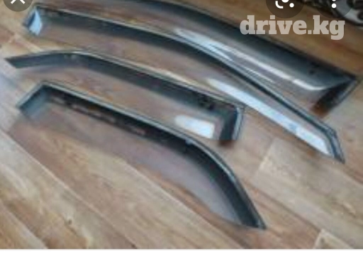 Ветровики на окна Toyota, 2004 г., Б/у