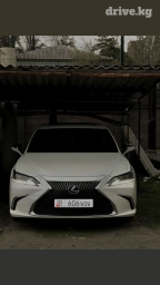 Продаю эксклюзивные государственные номера 	•	01KG606WOW Эти номера