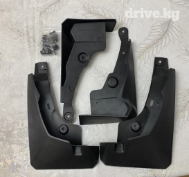 Брызговики RAV4 4в полном наборе 4 шт + набор креплений Совершенно