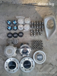 Колпачки и гайки от колес цены разные пишите или звоните кому что
