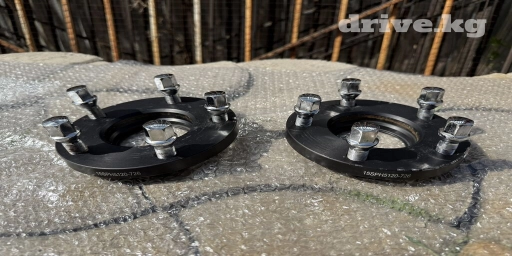 Проставки адаптеры блины для БМВ ф10 с болтиками bmw f10
