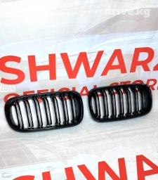 Продаю черные новые решетки радиатора, ноздри. Подходят на f15, f16