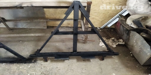 Жёсткая цепка . Универсальная отдам за 2500 сом