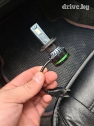 Продаю светодиодную ламповку лед на фару 1штук H7 новый китай 450сом