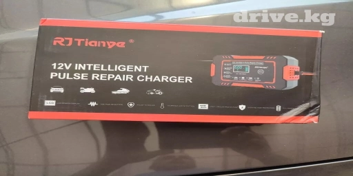 Зарадное устройство для аккумуляторов.6.3А. 220 вольт. 13.6 ватт на