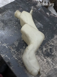 Бутылка умы ватель BMW е34