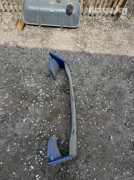 Продаю спойлер на легаси