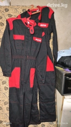 Продаю два комбинезона 1шт 2.000