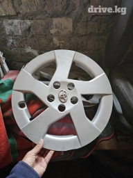 Колпаки приус 30 есть 1шт в наличии 
Б.у
4шт есть на рестайлинг