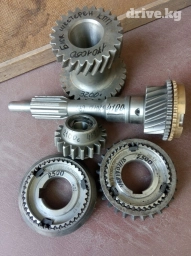 Запчасти на КПП на УАЗ : Первичный вал с синхронизатором. Блок