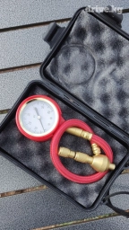 Дефлятор манометр для быстрого стравливания давления в шинах аналог