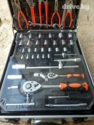 Продаю Набор Инструментов 186 Pcs "Чемодан" Набор Абсолютно новый!