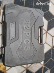 Продаю новый набор инструментов, в отличном кейсе на петлях (ящик не