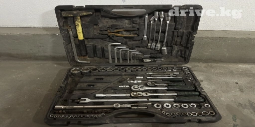 Набор инструментов Б/у. Хорошего качества!!!