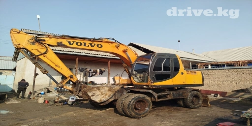 Экскаватор, 2000 г., Колесный