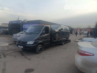 Эвакуатор, Mercedes-Benz, 2002 г., Ломаная