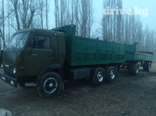 Продаётся КАМАЗ хорошего состояния 8 тонник с прицепом полностью без