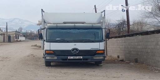 Грузовик, Mercedes-Benz, Стандарт, 6 т, Б/у