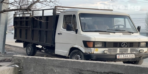 Легкий грузовик, Mercedes-Benz, Стандарт, 3 т, Б/у