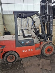 Погрузчик, 2024 г., Колесный, Вилочный