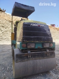 Продаю виброкаток 1.5 тонн в хорошем рабочем состоянии,технически всё