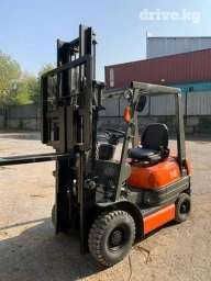 Погрузчик, 2005 г., Колесный, Вилочный