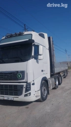 Тягач, Volvo, 2011 г., Бортовой