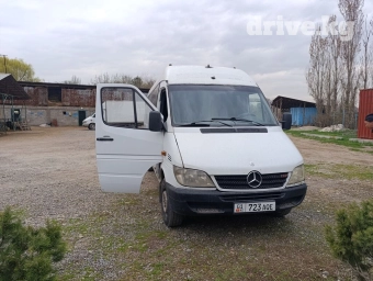 Автобус, 2003 г.