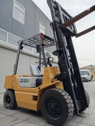 Погрузчик, 2005 г., Колесный, Вилочный