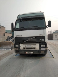 Тягач, Volvo, 1996 г., Бортовой