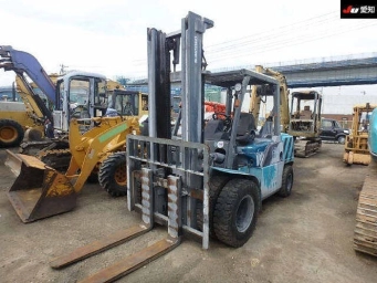 Погрузчик, 2010 г., Колесный, Вилочный