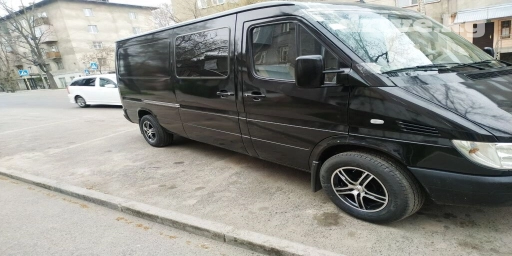 Легкий грузовик, Mercedes-Benz