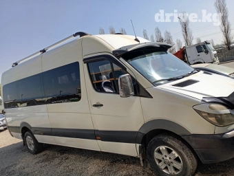 Автобус, 2010 г.