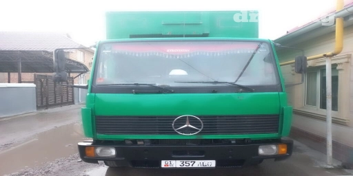 Легкий грузовик, Mercedes-Benz