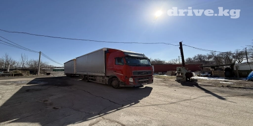 Грузовик, Volvo, Дубль, 7 т, Б/у