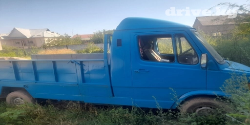 Легкий грузовик, Mercedes-Benz, Б/у
