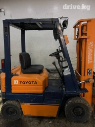 Погрузчик, Toyota, 1996 г., Колесный, Вилочный