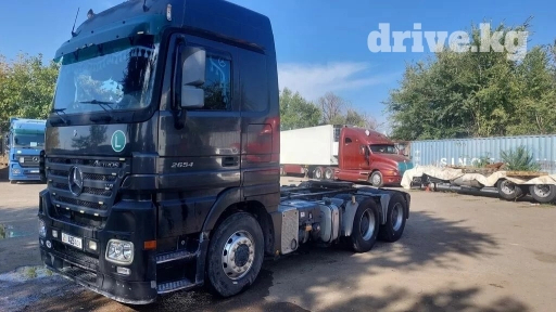 Тягач, Mercedes-Benz