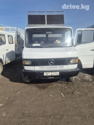 Грузовик, Mercedes-Benz, Стандарт, 7 т, Б/у
