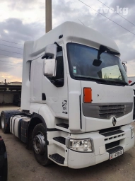 Тягач, Renault, 2012 г., Тентованный