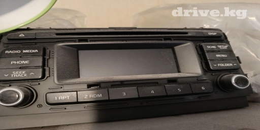 Срочно продается Родная заводская автомагнитола Киа К5 в идеальном