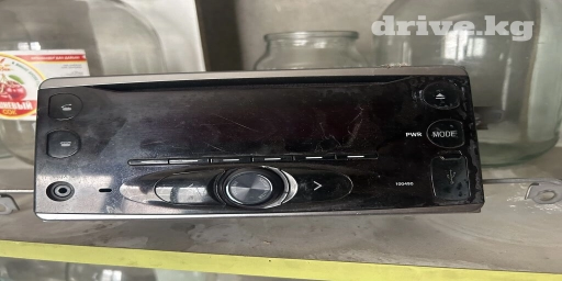 Срочно продаю 
Магнитола
Мафон
Тойота Камри 70